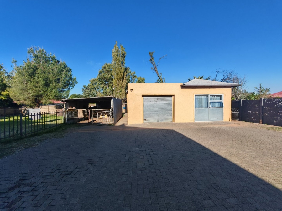 5 Bedroom Property for Sale in Navalsig Free State